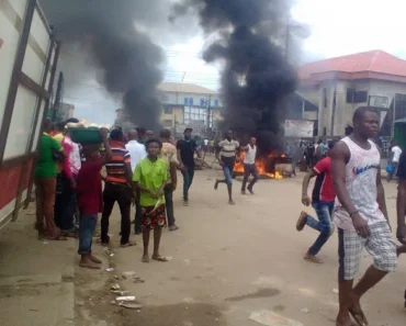 angry Hausa Youths Storm Popular Market With Dangerous Weapons After Their Colleague Was Killed