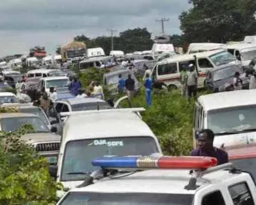 Sallah: Hundreds Stuck on Abuja/Kaduna Expressway