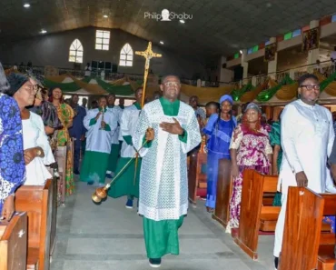 Former Edo Deputy Gov, Shaibu Reacts As He Served As An ‘Alter Server’ At A Catholic Church In Edo