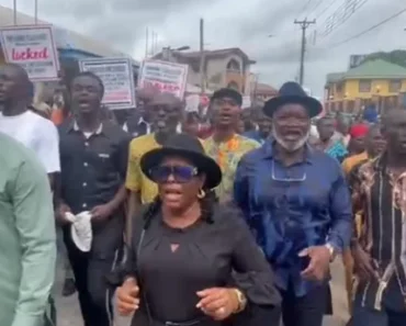 BREAKING! 21 Ex-Council Chairmen launch protest in Rivers