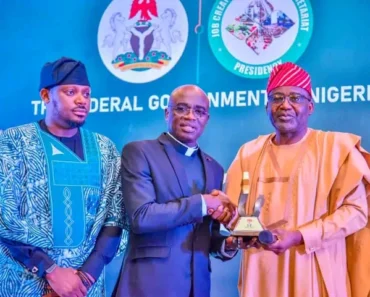 Benue Gov, Alia Reacts As He Received Award From FG At The 6th National MSME 2024 Awards In Abuja